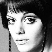 Tina Aumont Nackt
