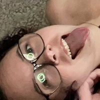 tinytroublelou2 Nackt