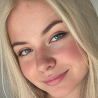 Viktoria König Nackt