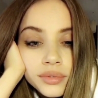 Xenia Tchoumi Nackt