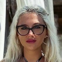 Xhulia Niсo Nackt