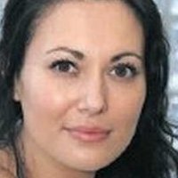 Yasmine Akram Nackt