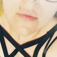 Your Favorite Dumb Btch Nackt