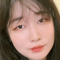 yueko Nackt