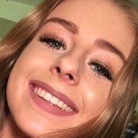 Zoe Taylor Nackt